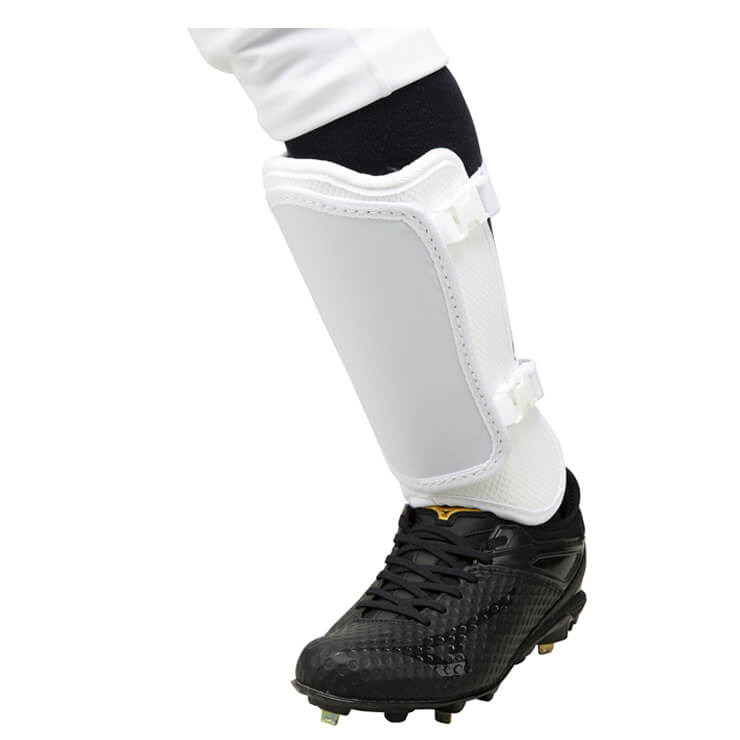 【2023モデル】ミズノ 野球 カルボ フットガード レッグガード 高校野球対応 左右兼用 右打者用 左打者用 1DJLG240 軽い 硬式野球 軟式野球 右打ち用 左打ち用 バッター 防具 レガース 脚 白 黒 mizuno