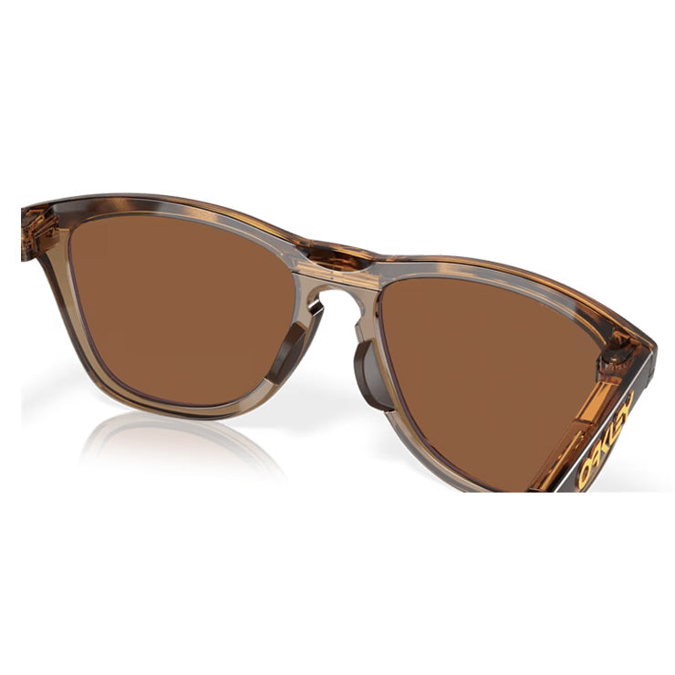 オークリー OAKLEY サングラス Frogskins Range フロッグスキンズ アジアフィット ケース付 メンズ レディース OO9284A-0755 メガネ 眼鏡 UVカット 紫外線 撥水 カジュアル スポーツサングラス 野球 ゴルフ 陸上 サイクリング 自転車 ランニング ジョギング アウトドア