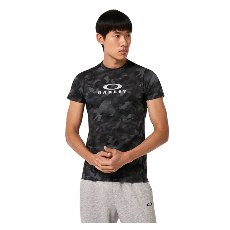 【2025モデル】オークリー アンダーシャツ インナーシャツ 半袖 丸首 メンズ Technical Base Layer SS Crew 3.0 FOA405088 野球 スポーツ インナーウェア スポーツウェア トレーニングウェア ランニング ジョギング ジム oakley