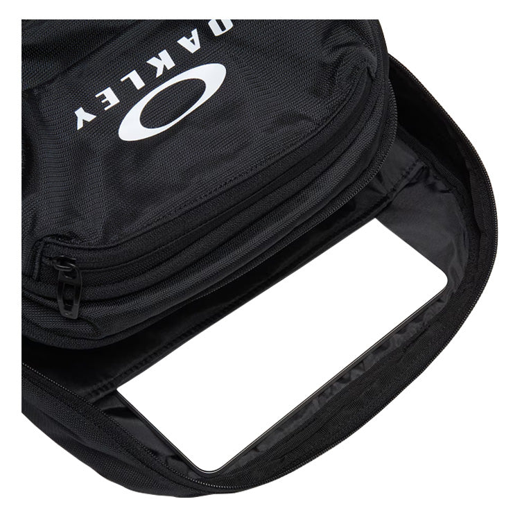 【2025モデル】オークリー バックパック リュックサック 28L Essential Day Pack M 9.0 FOS901982 スポーツバッグ 野球 サッカー ゴルフ バスケ カバン かばん 鞄 バック 通勤 通学 oakley