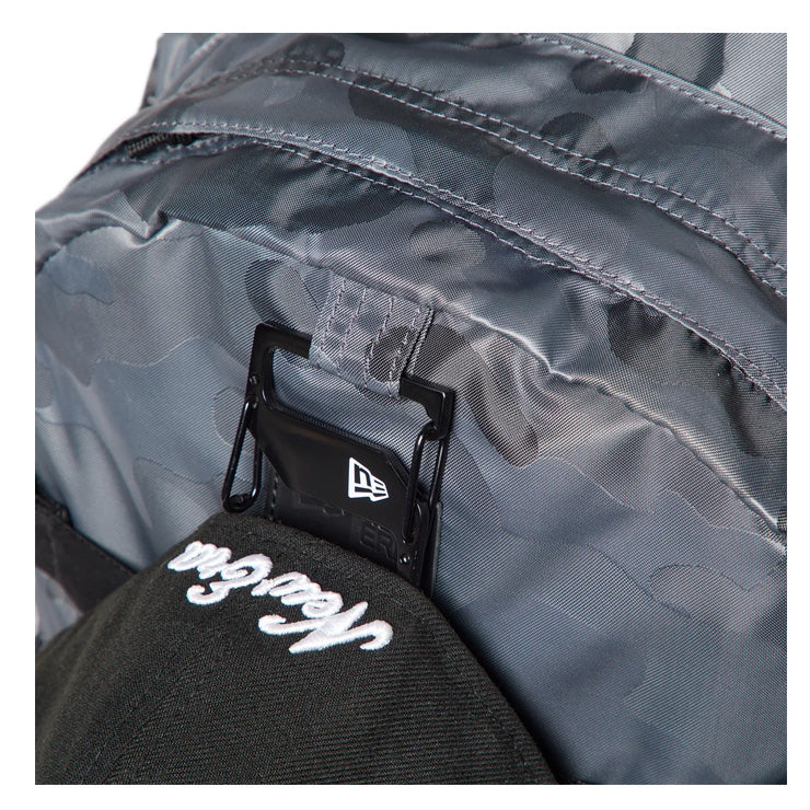 【2026モデル】ニューエラ NEW ERA バックパック 35L リュックサック キャリアパック 大人 一般 15121558 スポーツバッグ アウトドア 通勤 通学 バッグ かばん カバン