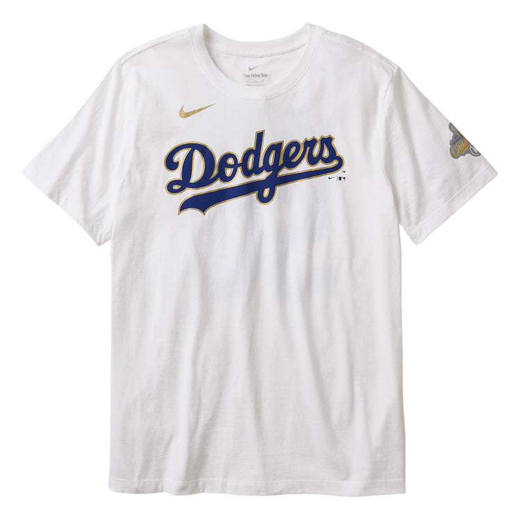 【2026モデル】ナイキ ロサンゼルス・ドジャース 大谷翔平 ゴールドコレクション 半袖 Tシャツ ネーム＆ナンバー ホワイト Shohei Ohtani Gold Collection Name and Number T-Shirt メンズ N199-10A-6LD-5WK カジュアル スポーツウェア MLB メジャーリーグ nike