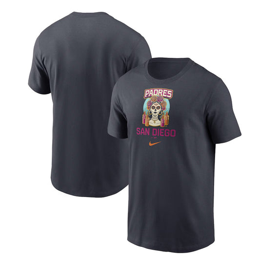 【2026モデル】ナイキ サンディエゴ・パドレス シティコネクト 半袖 Tシャツ トリコード San Diego Padres City Connect Tricode T-Shirt メンズ N199-4CA-PYP-3K7 カジュアル 普段着 スポカジ スポーツウェア MLB メジャーリーグ 公式アイテム nike