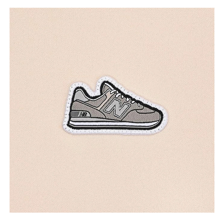 全2色 2025モデル ニューバランス ジュニア用 長袖 パーカー シューパッチ ライトスウェット フーディー 子供服 ABT55562 こども 子ども キッズ jr 男の子 女の子 スポーツウェア スウェットパーカー ベージュ ブラック new balance