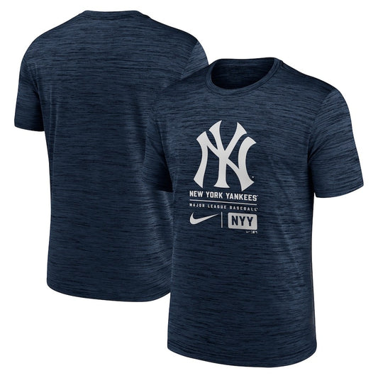 ナイキ ニューヨーク・ヤンキース 半袖 Tシャツ ラージロゴ ベロシティ New York Yankees Nike Navy Large Logo Velocity T-Shirt メンズ NKPQ-44B-NK-B1Y カジュアル 普段着 スポカジ スポーツウェア トレーニングウェア MLB メジャーリーグ グッズ 公式アイテム nike