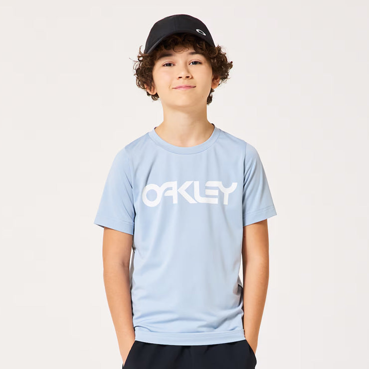 【2026モデル】オークリー ジュニア用 ラッシュガード 半袖 Tシャツ 夏用 子供服 Ytr Rash Guard SS Tee 11.0 FOA408826 水着 アウトドア マリンスポーツ 海 サーフィン プール 川 キッズ Jr こども 子ども キッズ スポーツウェア トレーニングウェア 半袖シャツ oakley