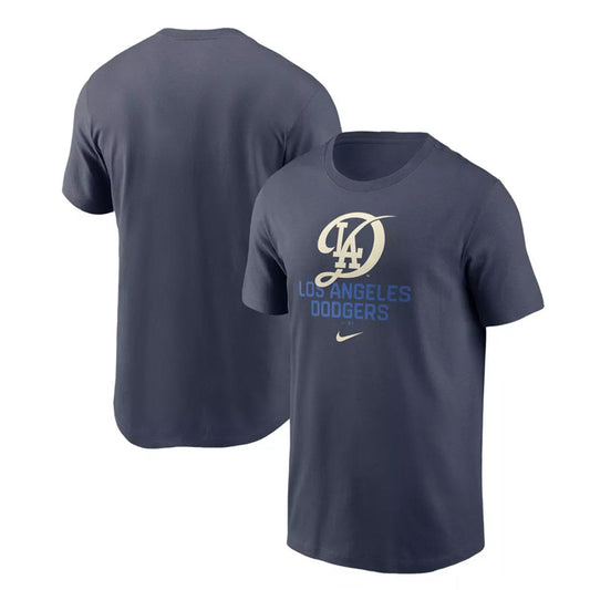 【2026モデル】ナイキ ロサンゼルス・ドジャース シティコネクト 半袖 Tシャツ Los Angeles Dodgers City Connect Tricode T-Shirt メンズ N199-4KY-LD-3K7 カジュアル 普段着 スポカジ スポーツウェア MLB メジャーリーグ 公式アイテム nike