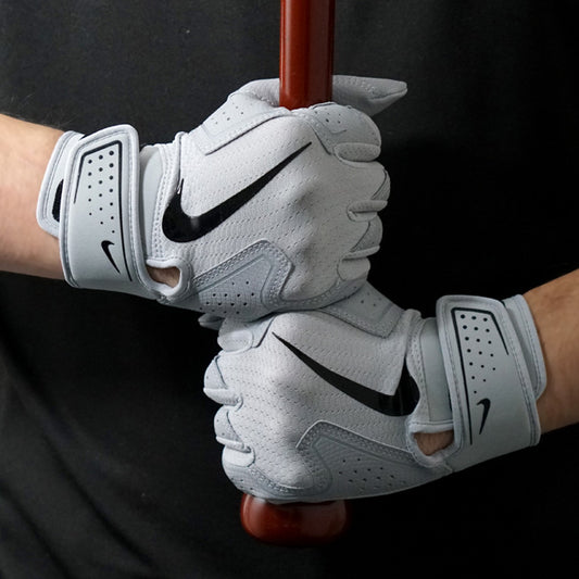 【2025モデル】ナイキ バッティンググローブ アルファ2.0 両手用 一般向け ウルフグレー×ブラック 大人 BA1201-062 バッティング手袋 バッティンググラブ 打者用手袋 草野球 練習 試合 ソフトボール NIKE