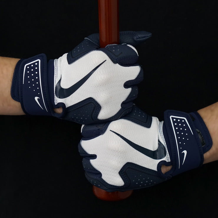 【2026モデル】ナイキ バッティンググローブ アルファ2.0 両手用 一般向け ホワイト×ミッドナイトネイビー 大人 BA1201-145 バッティング手袋 バッティンググラブ 打者用手袋 草野球 練習 試合 ソフトボール NIKE