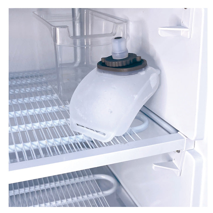 手のひら冷却 飲める氷のう アイスパックボトル 200ml 手のひらに装着 アイシング 水分補給 IPB-W ランニング サイクリング 登山 レジャー キャンプ アウトドア スポーツ 夏 熱中症対策 暑さ対策 MIクリエーションズ